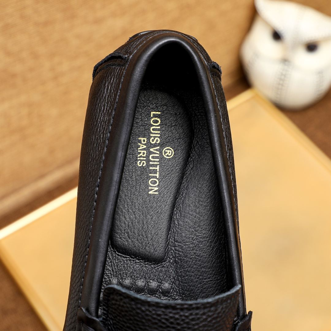 Louis Vuitton Low Shoes